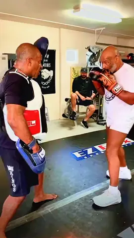 #tiktok #boxing #UFC #mma #funnyvideos 