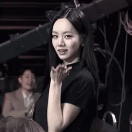 she’s the reason my standards are unattainably high #leehyeri #hyeri #friendlyrivalry #edit #hyegasm (ignore the fact i have changed like 295829285291948292848 colourings ever since i started my account im still indecisive)