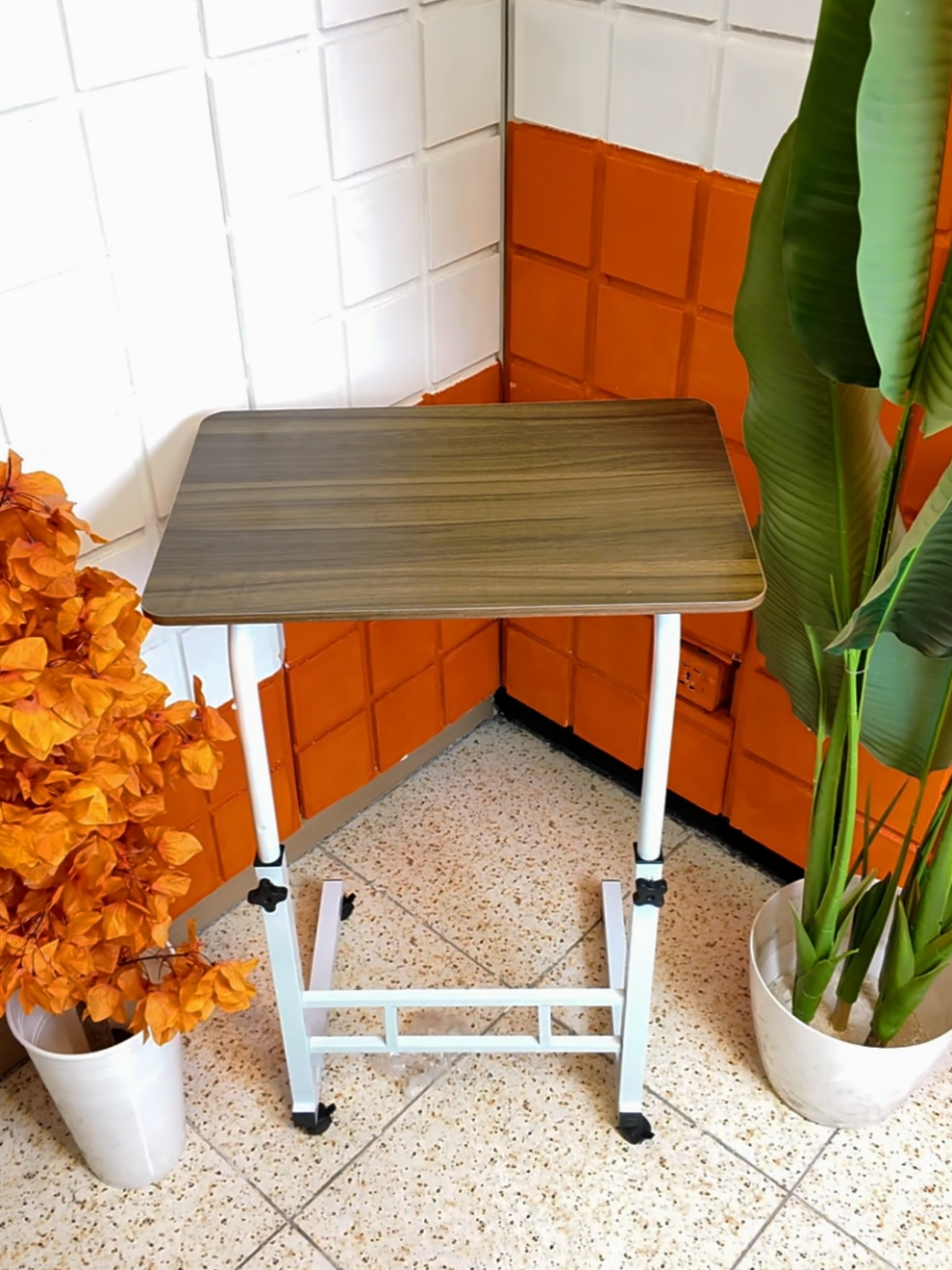 طاولة دراسة متحركه  طاولة كمبيوتر  ميز دراسي #طاولة #ميز #اثاث 