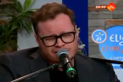 Recuerdas en vivo @Leonel García de las mejores interpretaciones #leonel #leonelgarcia #sinbandera #leo #acustico 