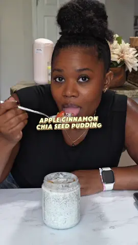 🍎 Apple Cinnamon Chia seed Pudding 🥄 Perfect for breakfast or dessert! ✅ 18g protein | ✅ 15g fiber Recipe: ¼ cup chia seeds + ½ cup Greek yogurt + 1 cup almond milk + 1 Tbsp maple syrup + ½ cup apples (cooked in coconut oil). Mix, chill overnight, top with walnuts, apples & granola ✨ #chiaseedpudding #HealthyBreakfast #HighProtein #highfiber #nutritiontips 