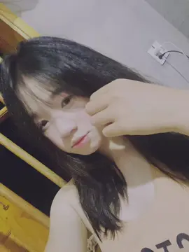 #xh em di theo người ii><