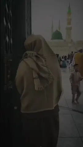 #CapCut  Ek Mujrim Siyah Kar Hn Mein🤲😭❤️‍🩹  #islamicvideo #naatshareef #viralvideos #creatorsearchinsights 