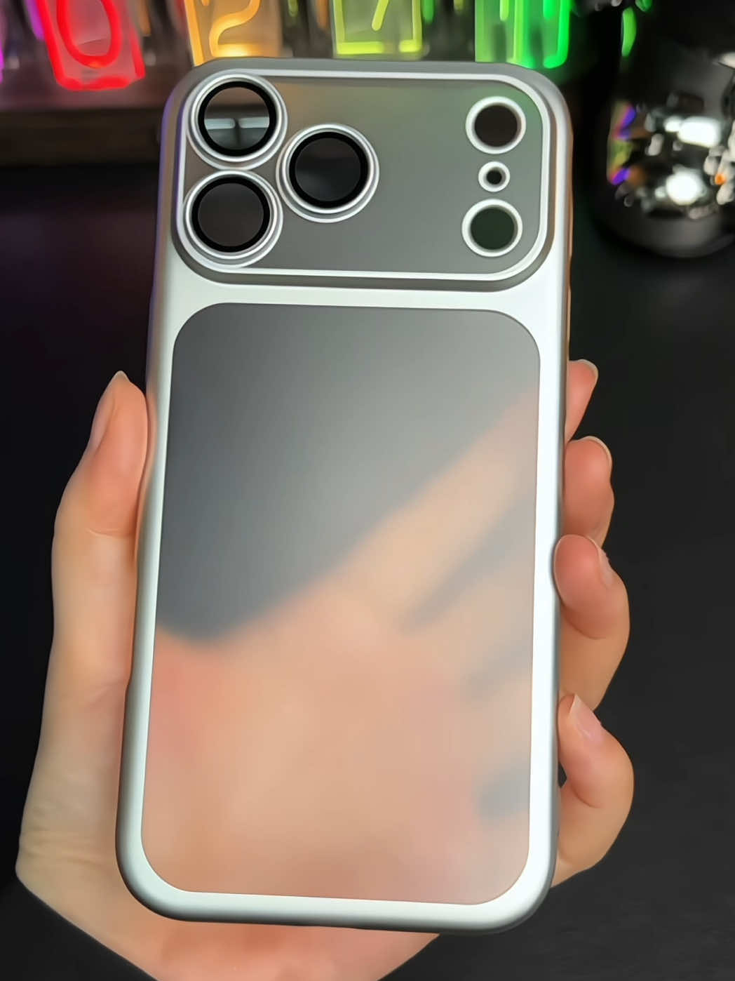 Ốp nhám mờ có lớp kính bảo vệ camera cho dòng 17 nha các bác ơi #infinitycase 