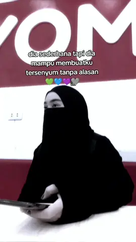 dia sederhana tapi dia mampu membuatku tersenyum tanpa alasan#fyppppppppppppppppppppppp #fypage #viraltiktok 