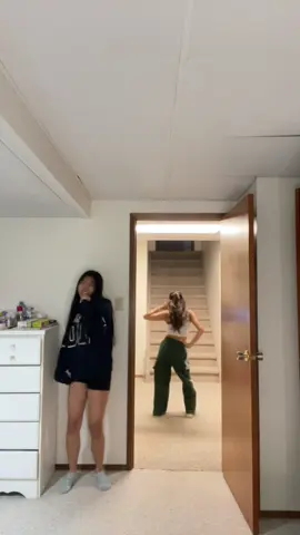 i can be needy 😫🥹@whatthevielly (guys i cant throw it in a circle dont hate) #fyp #xybca #needy #arianagrande #viral 