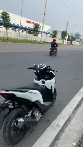 Chủ Nhật rồi đi đâu được nhỉ#vario125i #vario #variovietnam🇻🇳 