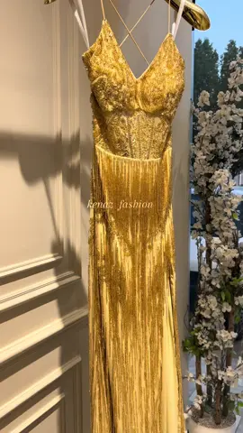 بوتيك أزياء كنّاز لفساتين السهره الحساب الرسمي للبوتيك @أزياء كناز #الرياض #اكسبلور #فساتين 