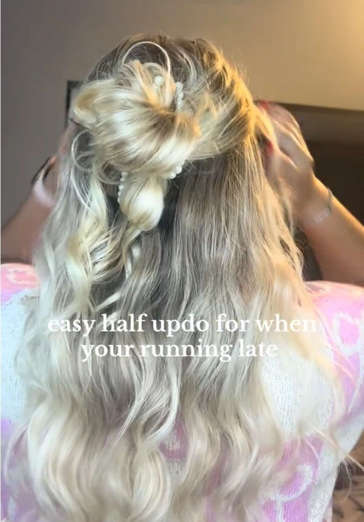 Cute, fast and simple! @LUSH #creatorsearchinsights #hairtok #hairstyle #hairtutorial #updohairstyle 