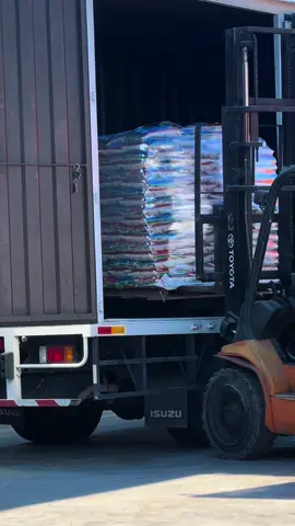 Alhamdulillah @ABCDPALACE datang pickup 1000 kampit beras untuk warga pasir putih dan sekitar , jom pakat borong di abcd palace😜😝 #seraya 