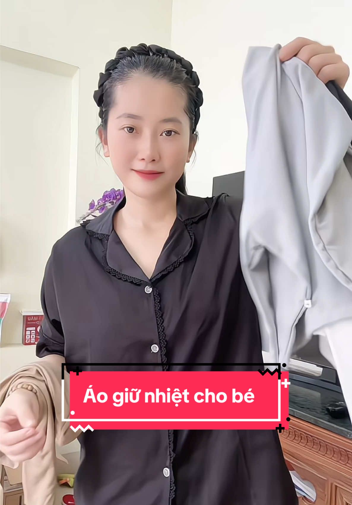 Trời nắng chang chang như này e đã mua áo giữ nhiệt cho con, biết là sớm nhưng đầu mùa chất còn đẹp lại còn đủ size đủ số #mesoctho #aogiunhietchobe #aogiunhiet #aochobe #xh 
