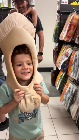 “I’m a penis I’m a penis” 🤣 why does he have to grab the balls though 🤦🏻‍♀️