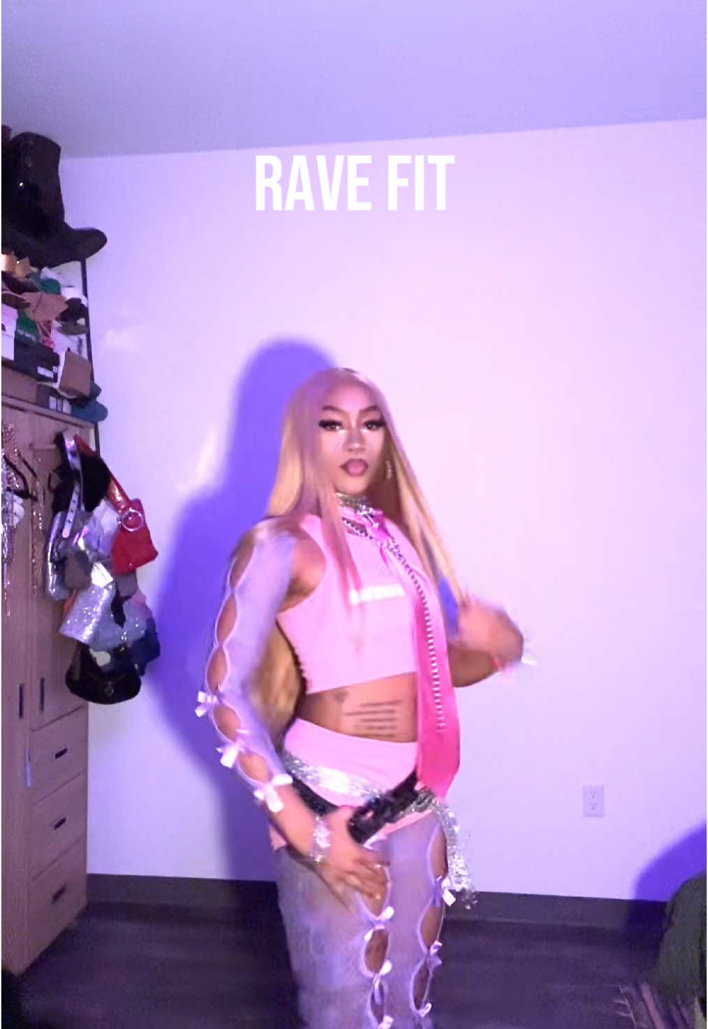 going to my first rave! how’s the fit?? #fyp #foryou #xyzbca 