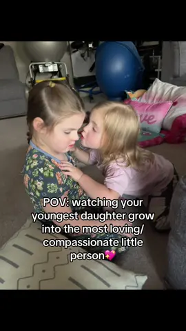 At only 3 years old, this girl has more compassion than some people acquire in their whole life and I couldn’t be more proud❤️#Siblings #sister #goals #wholesome #fyp 