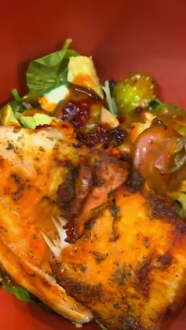 It’s a lot going on here my beautiful people but it was definitely a 10/10 #baketilapia #salad 