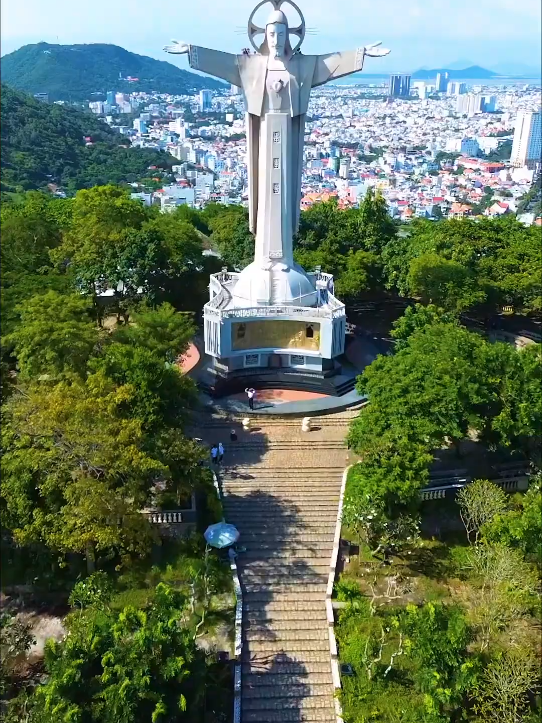 Vũng Tàu is a charming coastal city in southern Vietnam, famous for its sandy beaches, fresh seafood, and relaxed atmosphere. One of its most iconic landmarks is the Christ of Vũng Tàu, a giant statue standing on Mount Nho. Visitors can climb inside the statue for a panoramic view of the ocean and the city. Whether you enjoy swimming, hiking, or simply watching the sunset by the sea, Vũng Tàu offers a perfect getaway just a few hours from Ho Chi Minh City. #VungTau #VietnamTravel #BeachEscape #ChristStatue