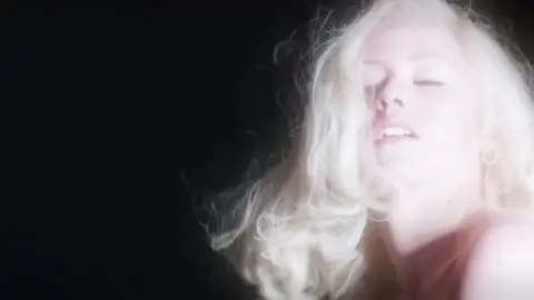 🕊️🐈‍⬛ #lanadelrey #lana #moodboard #pinterest #aesthetic #blackandwhite #vintage 