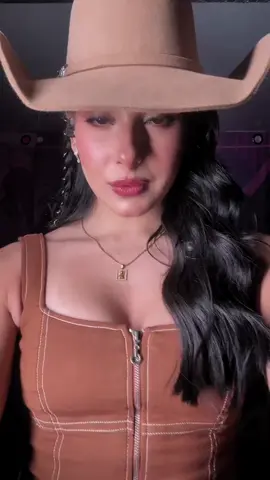 Essa mulher é perfeita, não tem 1 defeitinho si quer! 😮‍💨😍@Boiadeira #foryoupage #viralizatiktok #viral #boiadeira #anacastela 