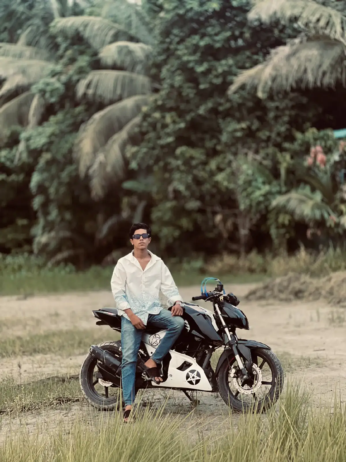 #outfit cowok berawarna 