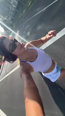 Saturday Morning Beach Run, cold plunge, breakfast combo with @SIC Culture 