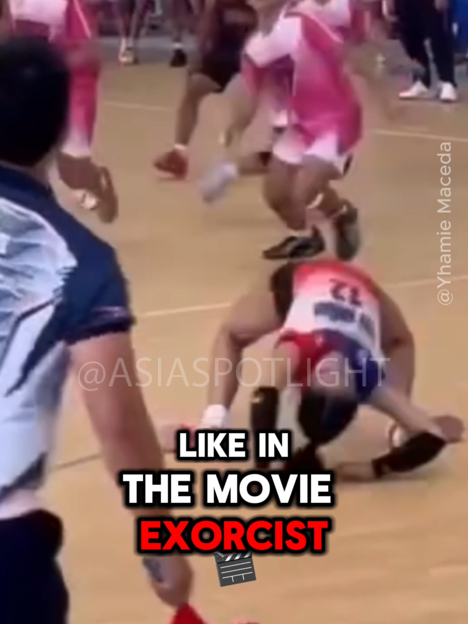Filipino Libero INSANE acrobatic move! #trending #viralvideo #viral #philippines #filipino #volleyball