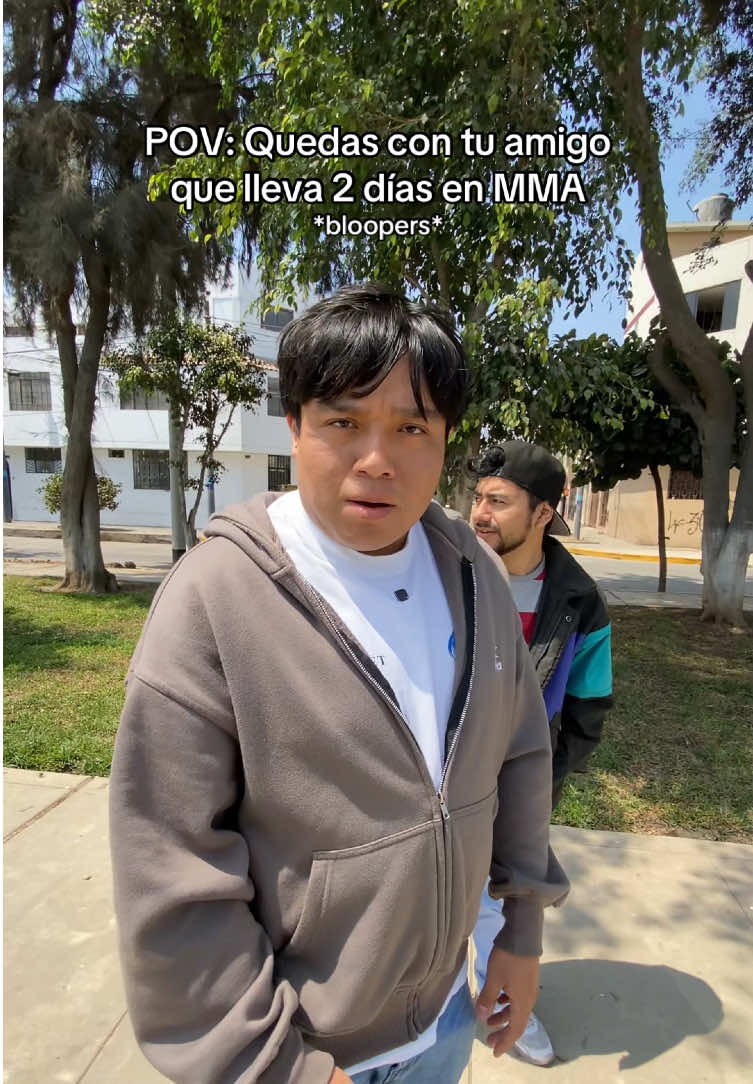 Tú amigo con dos clases de MMA😂                 #creatorsearchinsights #humor #parodia #comedia 
