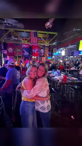 Love every single one of these people to pieces. Great friends = great times. I love you all and enjoyed celebrating Lynn’s birthday!! @Sky Senft @blairrobinson87 @Lincoln Hughes631 @Renee Brown Kenerly. Lynn and Heath #mypeople #friendship 