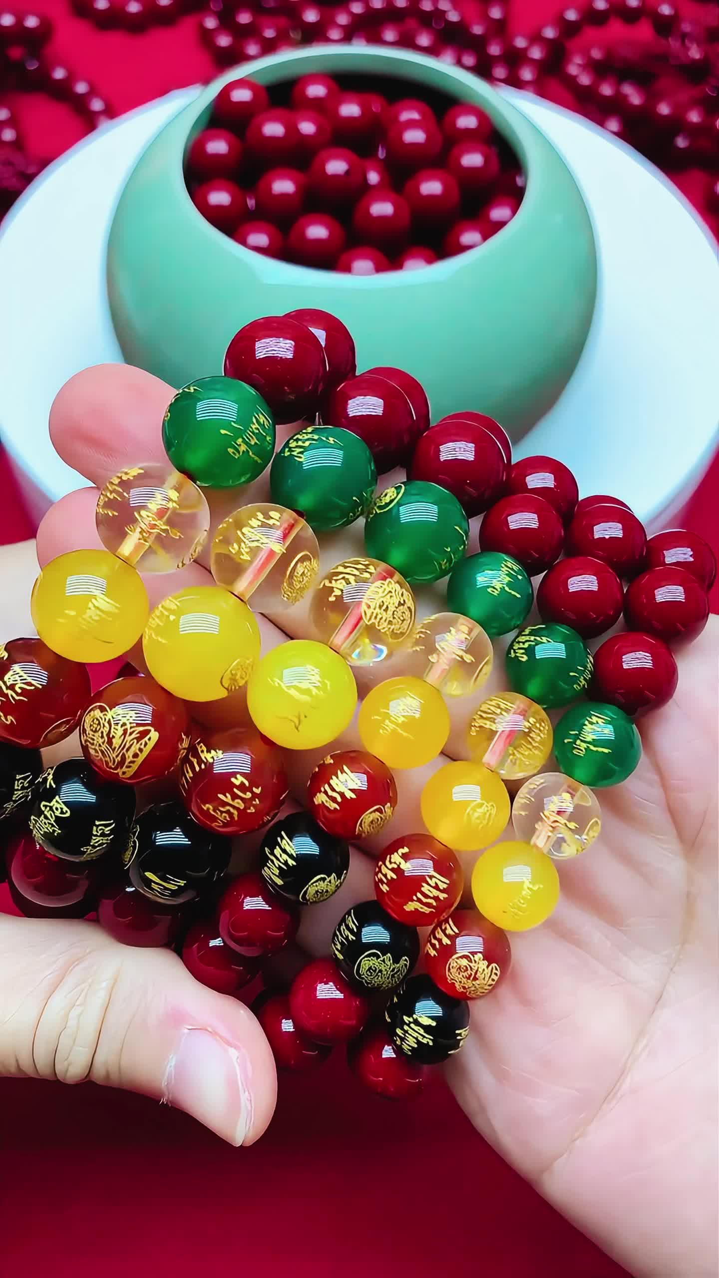 People under great pressure must wear cinnabar. #zinnober #bracelet