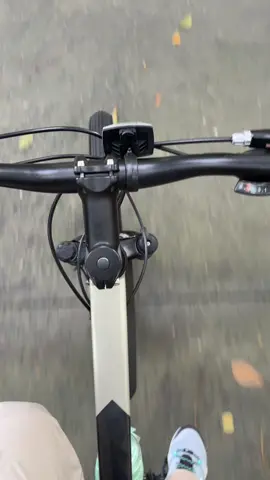 “Vườn trong mắt em đã vào mùa  mưa…” #Alli #biker #cyclingtiktok #đạpxe #trekking 