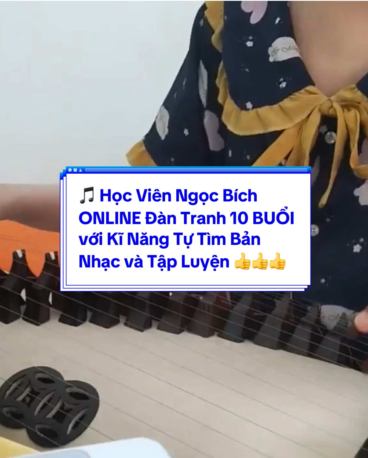Học Viên học từ căn bản những nốt nhạc đầu tiên do cô Như Mai giảng dạy.  Sau 1 khoá 10 buổi học nhạc lý và Đàn Tranh, học viên đã có được kiến thức cơ bản và tự tìm được nhiều bản nhạc, tự áp dụng và chơi trên Đàn Tranh.  Video trên là đoạn đầu bài Bạc Liêu Hoài Cổ bạn tự tìm và tập luyện bước đầu ở tay phải, bước sau bạn sẽ ghép  kĩ thuật tay trái, cô Mai không dạy bài này nhưng cho bạn phương pháp tìm bài và kĩ năng để bạn tự tập luyện 👍 #Dantranhnhumaionline 