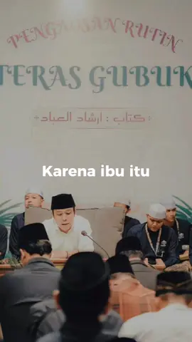 Ibu adalah segalanya bagi kita, beliau akan merasakan senang dan bahagia, ketika kita juga merasakannya. #guskautsar #ningjazil #terasgubuk #ploso #dekenganepusat 