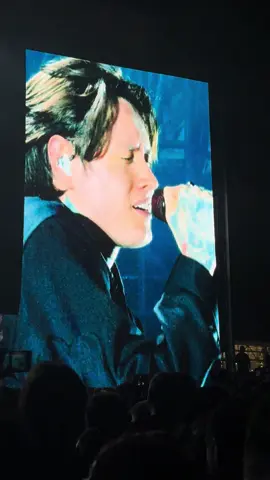 I love bad omens 🖤🤘🏻 I’m so happy I got to see them play live. ❤️ #louderthanlife #noahsebastian #badomens