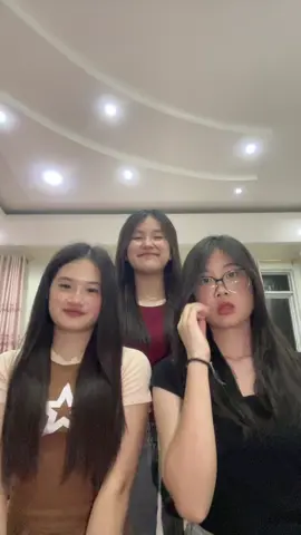 If u happy and u know it clap your hand🤓👊🏻@Lish🐱@Moon Sam🪐 #joji🕸️ #Trending #foryoupage #tiktok #fypシ゚ #tiktokmyanmar🇲🇲🇲🇲 