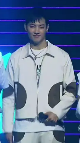 ชอบเพลงนี้นะ แต่นั่งนึกและคิดนานมากก ว่าจะมีท่าเต้นไหนของบี๋ที่จะพอเข้ากับเพลงนี้ได้นะ สุดท้ายก้...ก้ออพอได้อยู่เนอะ😁😁🥰🥰🌴🌴  #Jaebeom  #JAYB  #แจบอม  #เจบี  #GOT7 