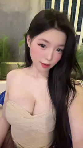 Mặc kể cho con tim đau đớn😞