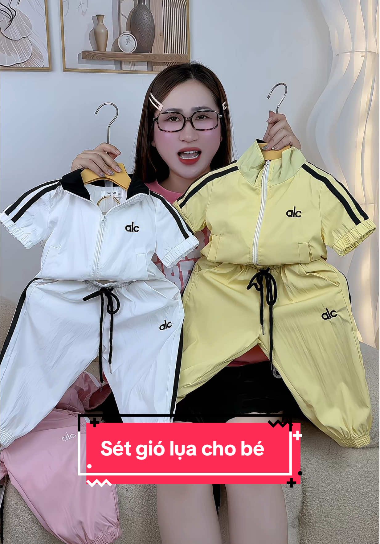 Sét đồ cá tính gió lụa cho bé. 🥰#thoitrangchobe #quanaotreem #quanaothudongchobe #setgiochobe #setgiobegai 