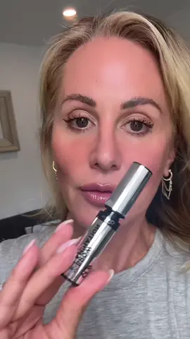 Best brow gel I’ve tried. Hands Down!! @loréal paris usa #browgel #browlamination #eyebrows 