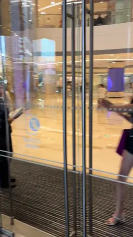 Ye Mengyu, Teacher Ye, is so beautiful. I met Teacher Ye by chance in Chengdu Taikoo Li 