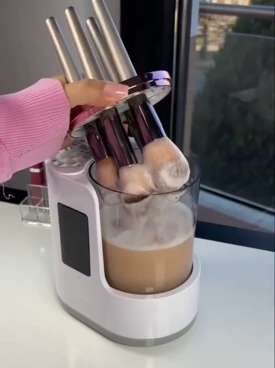 Limpador De Pincéis De Maquiagem 3 Em 1 | E Secador Elétrico #pincel #maquiagemtiktok #limpadordepincel #LIVEIncentiveProgram #LIVECareer #PaidPartnership #gvpt 