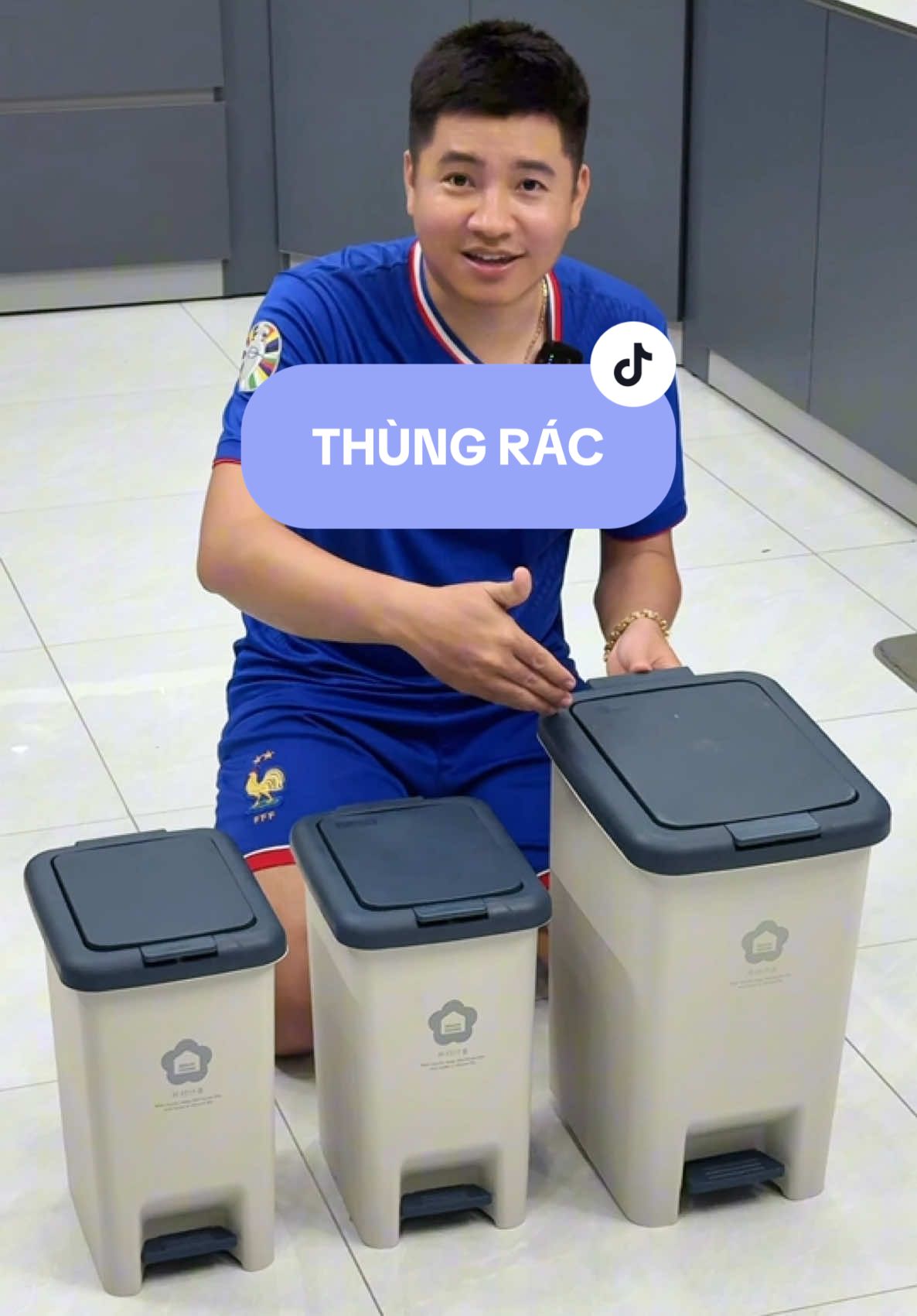 Thùng rác này mình sử dụng ở nhà, khách sạn, nhà hàng, spa đều phù hợp. Nhân đi thấy người ta sử dụng nhiều lắm, tiêu chí ĐẸP- TIỆN- SẠCH- RẺ thì chọn thùng rác loại này nhe #nhantayhome #tumuadoreview 