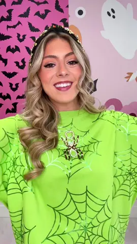 💚🕷️🕸️ #spider #rhinestones #green #halloween #spookyszn 