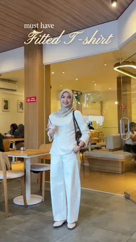 comfy t-shirt by @Claryn The Label 🤍🤍  #outfit #outfitideas #fittedshirt #atasanwanita