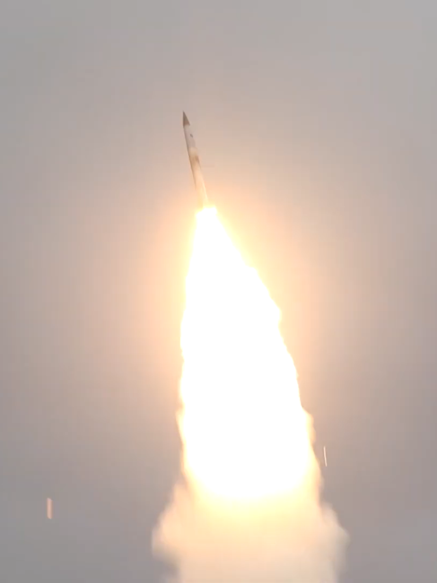 Tổ hợp Tên lửa phòng không tầm xa S-300PMU1 khai hoả đạn tên lửa đánh chặn #xuhuong #thinhhanh #xuhuongtiktok #qdndvn #bodoicuho #dientapquansu #quansu #khongquan #tenlua #quansu #vietnam #dieubinh #duyetbinh #a80 #quandoi #phongkhong #pkkq