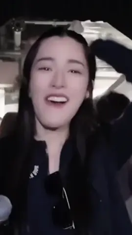 Đổi tình đổi áo… #lingorm #linglingkwong #หลิงหลิงคอง #onlyyoutheseriesth #xuhuong @Lingling Kwong 