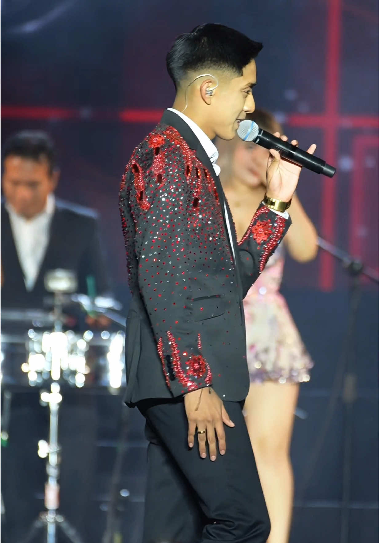 Mi historia en una canción #OjitosMentirosos #LaBellaLuz #plazanorte #LaBellaLuz #Tendencia1 