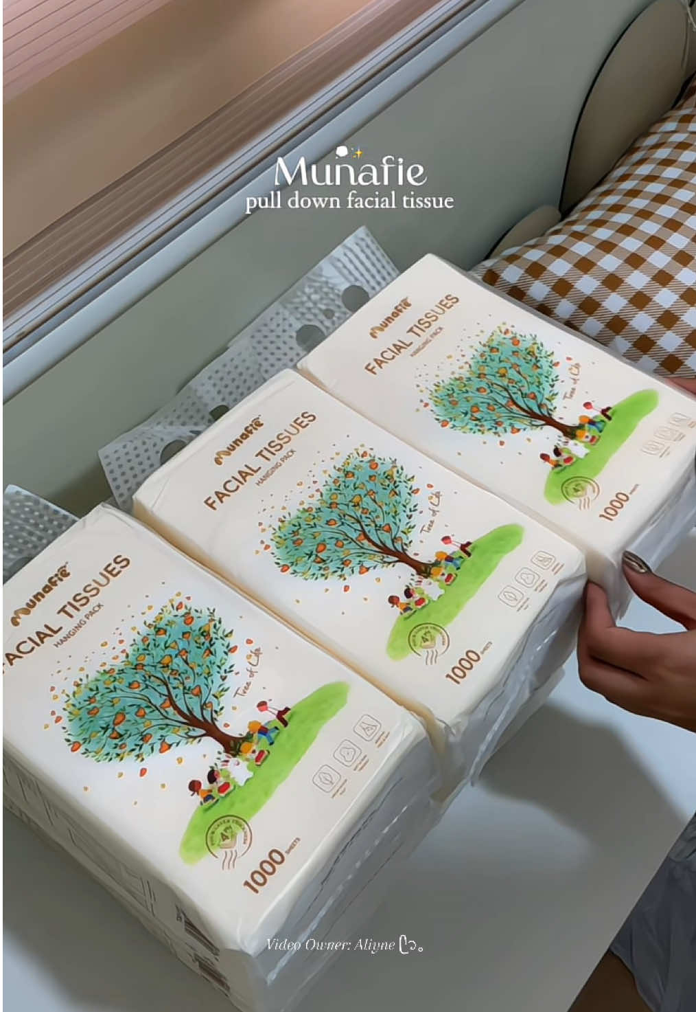 got my new pull down tissue from @munafieph 💕✨ #munafie #munafietissue #pulldowntissue #bundletissue #tissue 