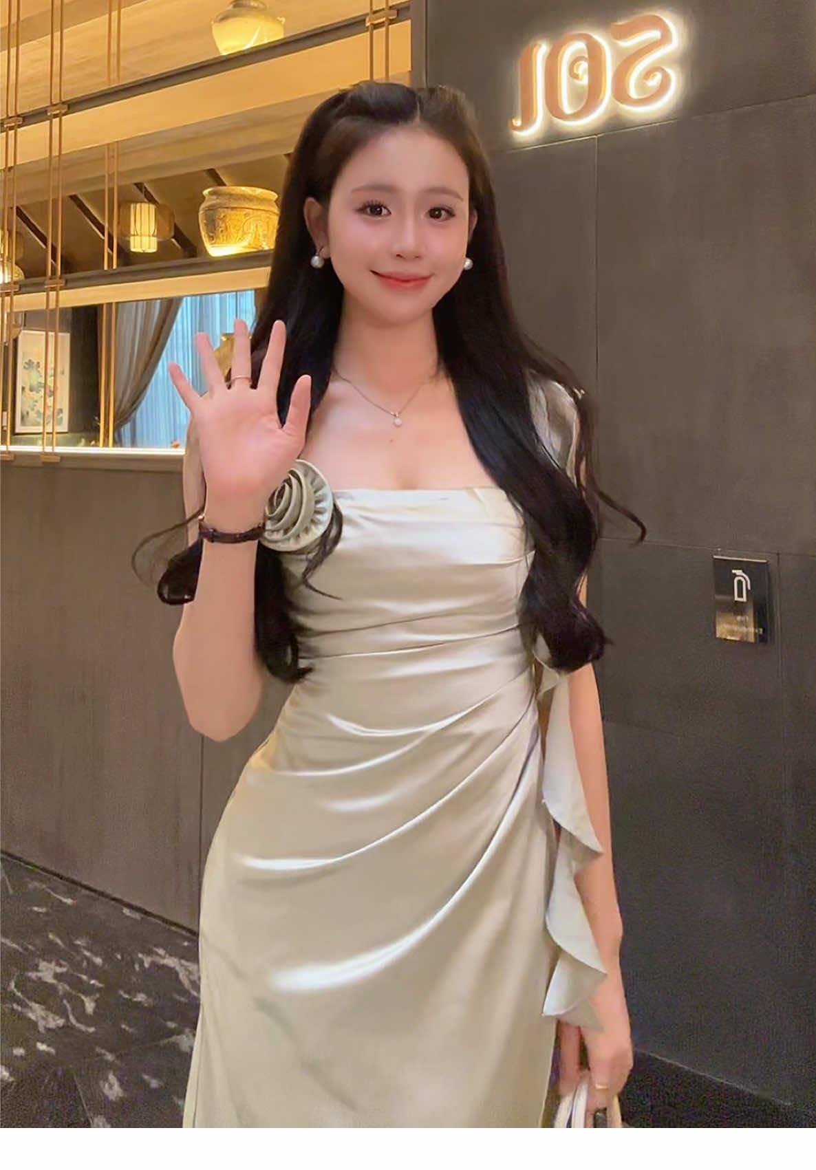 3 đứa bạn thân rủ nhau mua 3-4 bổ rồi tính để dành mặc tết hay sao á🤣🤣#foryou #trend #xuhuong 
