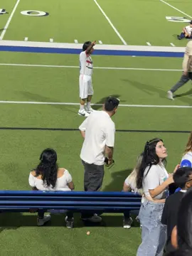 @DonYaritzo @El toro loco tv el toro loco poniendo a calentar ala estrella del partido #guatemala🇬🇹 #mexico #honduras #salvador @Carlos_Eduardo_Espina @PVRoofer @Galvancillo 💛 @jcandsondraa @El Lobo 🐺 