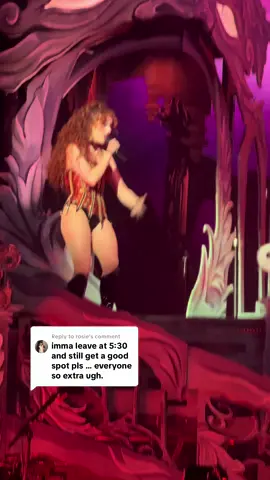 Replying to @rosie but consider we were literally in her buttcrack #chappellroan 