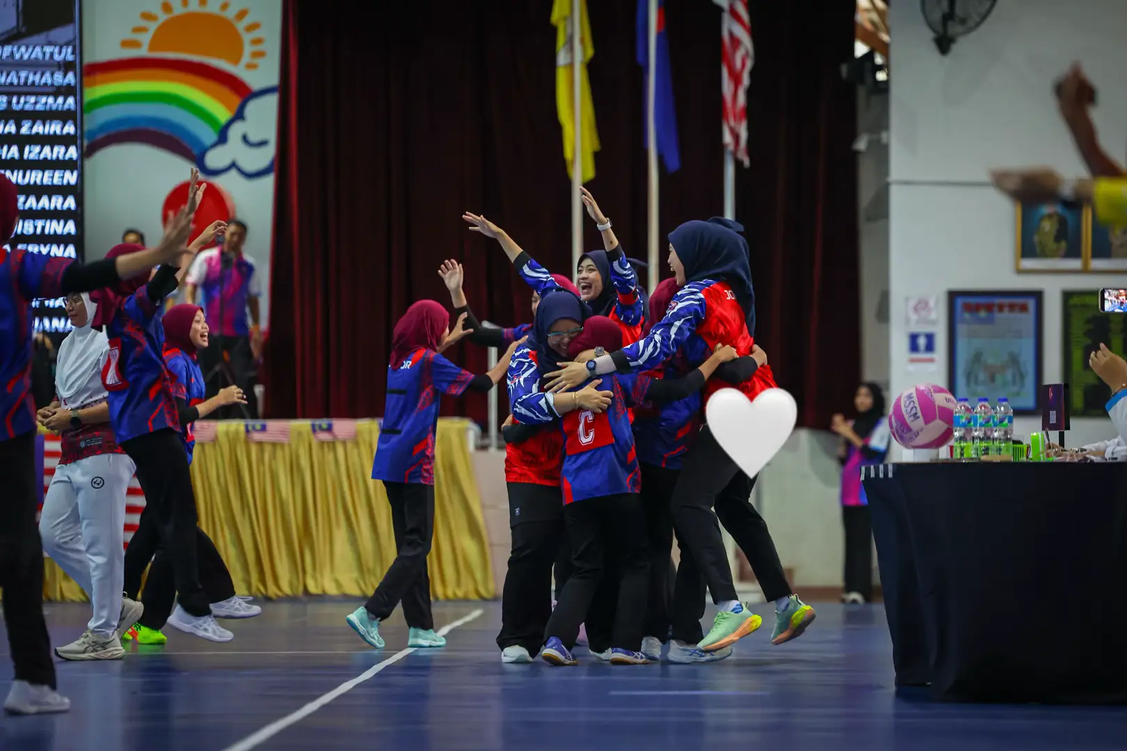 People see us holding the trophy 🏆, but I see all the sweat & your hard work during training. Every sprint, every drill, every push-up — semuanya akhirnya berbaloi hari ni. 🔥 You all truly deserve this! ❤️ As a coach, I couldn’t ask for a better team. We smile together, we stress together, we push together, we cried together and at the end… we celebrate together💙 Bukan trophy yang buat saya bangga, but your attitude & teamwork that u showed me. That’s the real victory🥰👏🏻 Im very proud each and everyone of my girls💪🏻❤️💙 Enjoy this moment dulu #keluargapaklongjohan #HardWorkPaysOff #faceofchampion #mssmnetball #netballjohor 